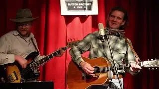 Todd Hearon - Border Town Girl live at First Folk'n Tuesdays