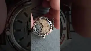 Collectoble watch VOSTOK amphibian Cruiser Red Star anti magnetic shield inside Chistopol/WOSTOK SU