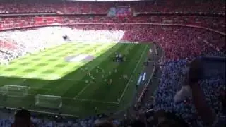 FA Cup Final 2011 - Man City Blue Moon before the game