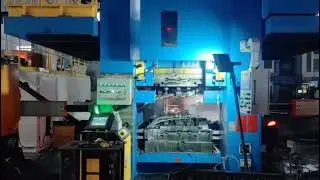 Forging automation with graphite spray machine#forgingpress #forgings