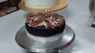 Decorating simple 3 tier wedding cakes | Elegant Cakes for wedding | Wedding Cake design & ideas