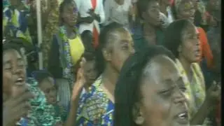 Les frères et soeurs du Tabernacle Dinanga