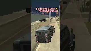 fugindo com o carro da SWAT, se inscreve