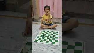 Teaching Chess to kids | 3 years old | How chess pieces move | King |  #shorts  #chess  @yuvanchess