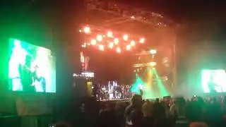 The jacksons-live Blackpool.-Wanna be startin something