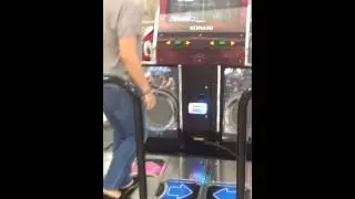 DDR (Dance Dance Revolution)