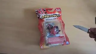 Znowu ten czerwony Trisquad... Recenzja figurki Redakai - Trisquad [opening/review PL]