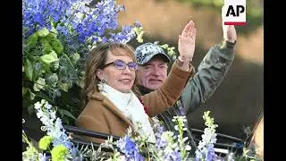 Rose Parade avoids rain as it welcomes New Year