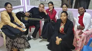 A Cantar Y Después A Orar