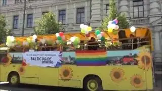 Перед началом шествия Baltic Pride в Вильнюсе