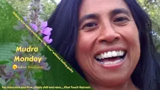 Dissolve vaginal white discharge with this mudra