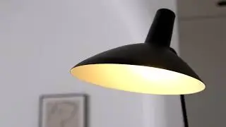 Svelte Noir Floor Lamp &ndash; Sleek Silhouette, Elegant Ambient Glow