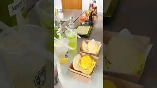 Professor teaches how to make juice and burgers #tutorials #shorts