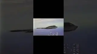 B-2 flutter during flight test on June 14, 1995.