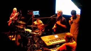 Sucia estrella (Ratones Paranoicos) - Luis Alberto Spinetta