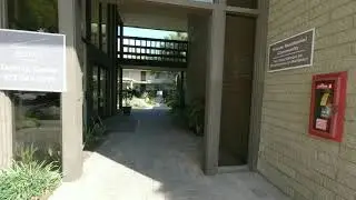 eaves Cerritos