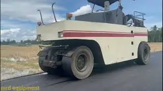 Sakai vibro roller and water tank car work new road asphalt