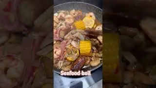 No shell seafood boil 🤤 #food #cooking #seafoodboil