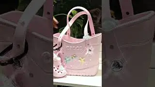 Get ready with Crocs Tote Bag #pink #bag #crocs  #depchinhhang