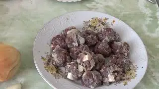 Быстрый и очень вкусный обед  мясные фрикадельки   с гарниром из гречки