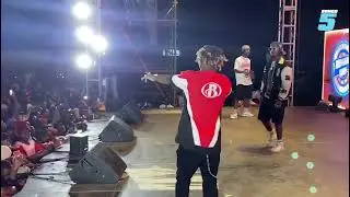 CHINO APIGA SHOW MBELE YA MARIOO NA MADENSA WAKE, AKINUKISHA KILI MARATHON MOSHI