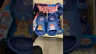 These toddler clogs are giving BIG NAME brand vibes for a fraction of the price. #familydollardeals