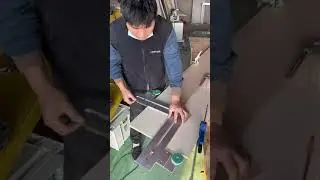 Auxiliary gadgets for neat cutting of boards