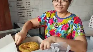 Lert Rot cake, Kantang famous three flavors cake that has been selling for more than 50 years.