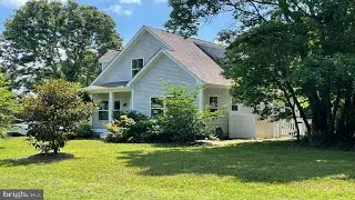 321 FRONT STREET, CRUMPTON, MD Presented by Amy Larrauri.
