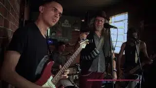 Doctor Ray Blues Band featuring Pedro Soyer. Lobo Guar&aacute;, BH.