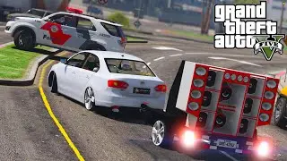 GTA 5 | ROLE COM O JETTA PUXANDO CARRETINHA DE SOM INDO NO PANCADÃO E COLOU POLÍCIA