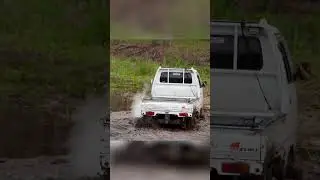 Kei Truck Suzuki Carry Goes Mudding with the Mega Mud Trucks!