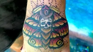 Deaths head hawk moth tattoo Timelapse!