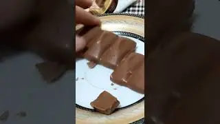 galaxy smooth milk chocolate melted in your mouth, yummy #youtubeshorts #galaxychocolate #asmr