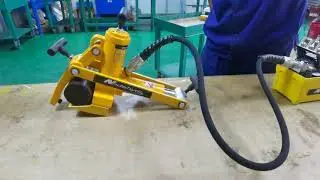 Combi Bead Breaker with Hydraulic Foot Pump and Hose Coupler