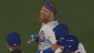 Cubs Score 3 in 9th to Walk Off the Marlins!