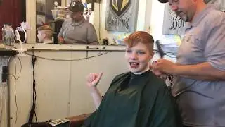 Melody LV: She Gets An Undercut Pixie (YT Original)