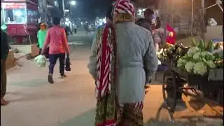 রাতে একটু ঘুরাঘুরি