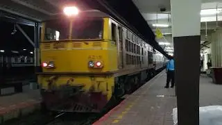 รถเร็ว 107 กรุงเทพ - เด่นชัย จอดนครสวรรค์ Rapid train 107 at Nakhonsawan