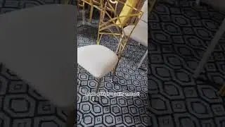 what's the beautiful chair for wedding event party，gold shiny chameleon chair gold chiavari chair