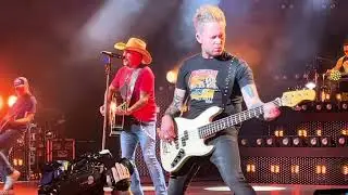 Jason Aldean - When She Says Baby (Live) - Bethel Woods, Bethel, NY - 7/14/23