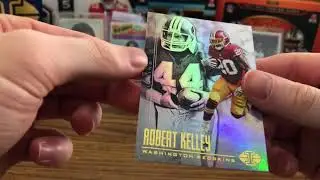 HOT BOX - 2017 Illusions Football Hobby Box