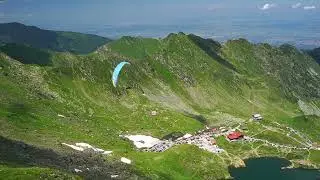Muntii Fagaras. Parapante la Balea Lac.