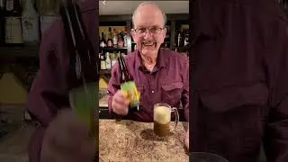Рутбир с плавающим соусом