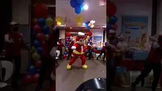 JOLLIBEE KIDS PARTY HACK 😅 #randomartworKER #jollibee #jollibeekidsparty #bidaangsaya #birthday