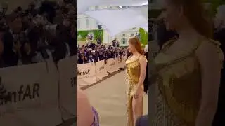 hot urvashi rautela spotted in public#bollywood #ytshorts #shorts
