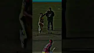 Wahab Riaz Fell Down SAD 😟 Hurt Injured #shorts #cricket #psl #sad #hurt #injury inj