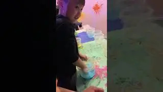 Making slime at Chaos Lab Melbourne #chaoslab #melbournecity #fun #kidsvideo