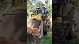 Sanjeewa Pradeep-Backhoe Loader Operator -2