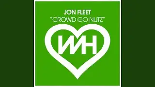 Crowd Go Nutz